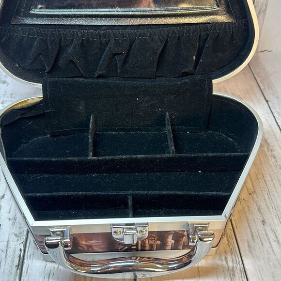 Vintage Hard Shell BERLIN LONDON PARIS Handbag Jewelry Case Organizer Footed - Picture 10 of 12